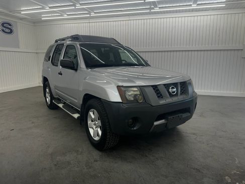 Used 2010 Nissan Xterra S image 2