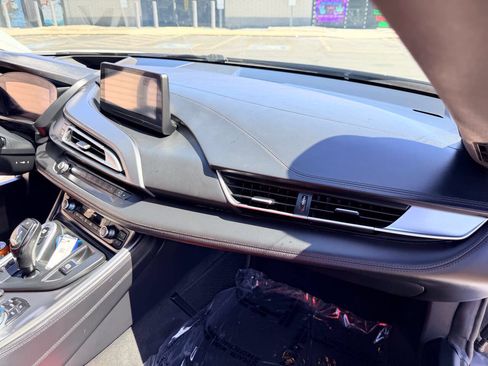 Used 2015 BMW i8 AWD/4WD image 21