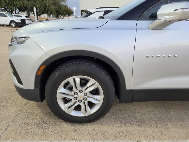 Used 2022 Chevrolet Blazer LT w/ Sound & Technology Package FWD image 6