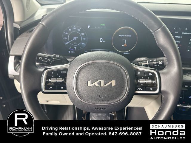 Used 2024 Kia Carnival SX Prestige FWD image 11
