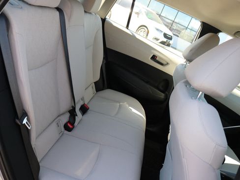 Used 2024 Toyota Corolla Cross L AWD/4WD image 21
