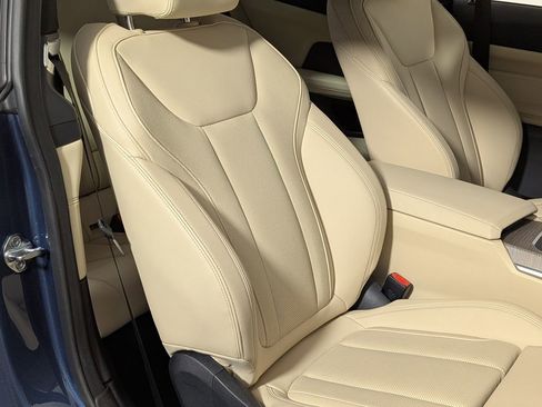 Used 2025 BMW 430i xDrive Coupe w/ Convenience Package image 25