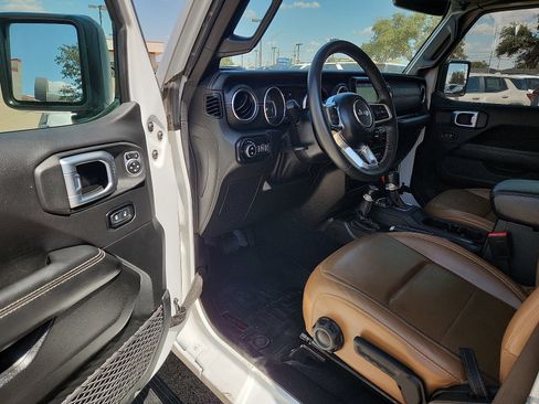 Used 2021 Jeep Gladiator Overland w/ Popular Equipment Package AWD/4WD image 14