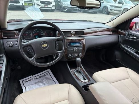 Used 2013 Chevrolet Impala LTZ FWD image 14