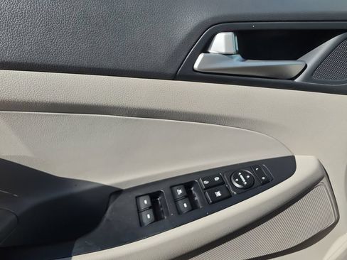 Used 2020 Hyundai Tucson Sport FWD image 23
