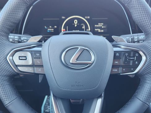 New 2026 Lexus TX 500h AWD image 10