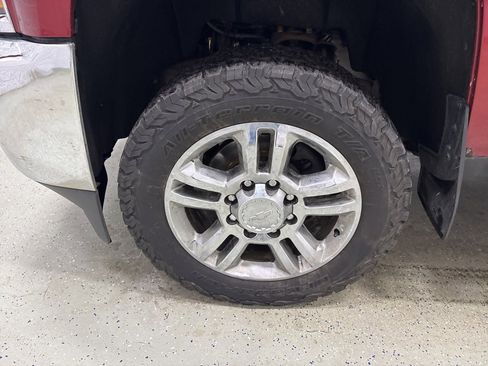 Used 2018 Chevrolet Silverado 2500 High Country image 8