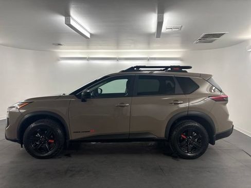 Used 2026 Nissan Rogue SV AWD/4WD image 5