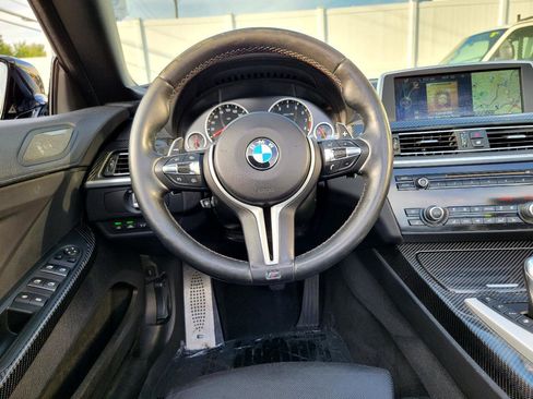 Used 2015 BMW M6 Convertible image 34