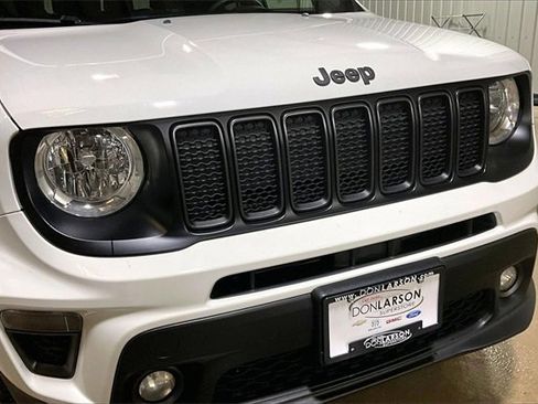 Used 2021 Jeep Renegade Latitude image 10