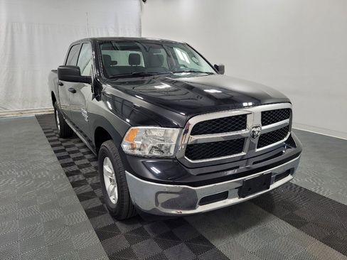 Used 2022 RAM 1500 Classic SLT AWD/4WD image 13
