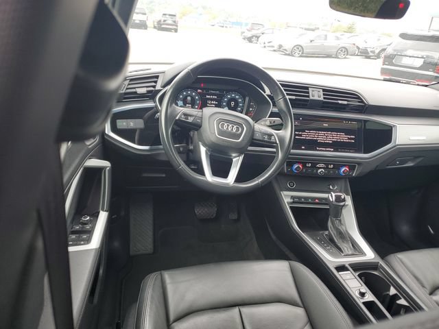 Used 2023 Audi Q3 2.0T Premium AWD/4WD image 11