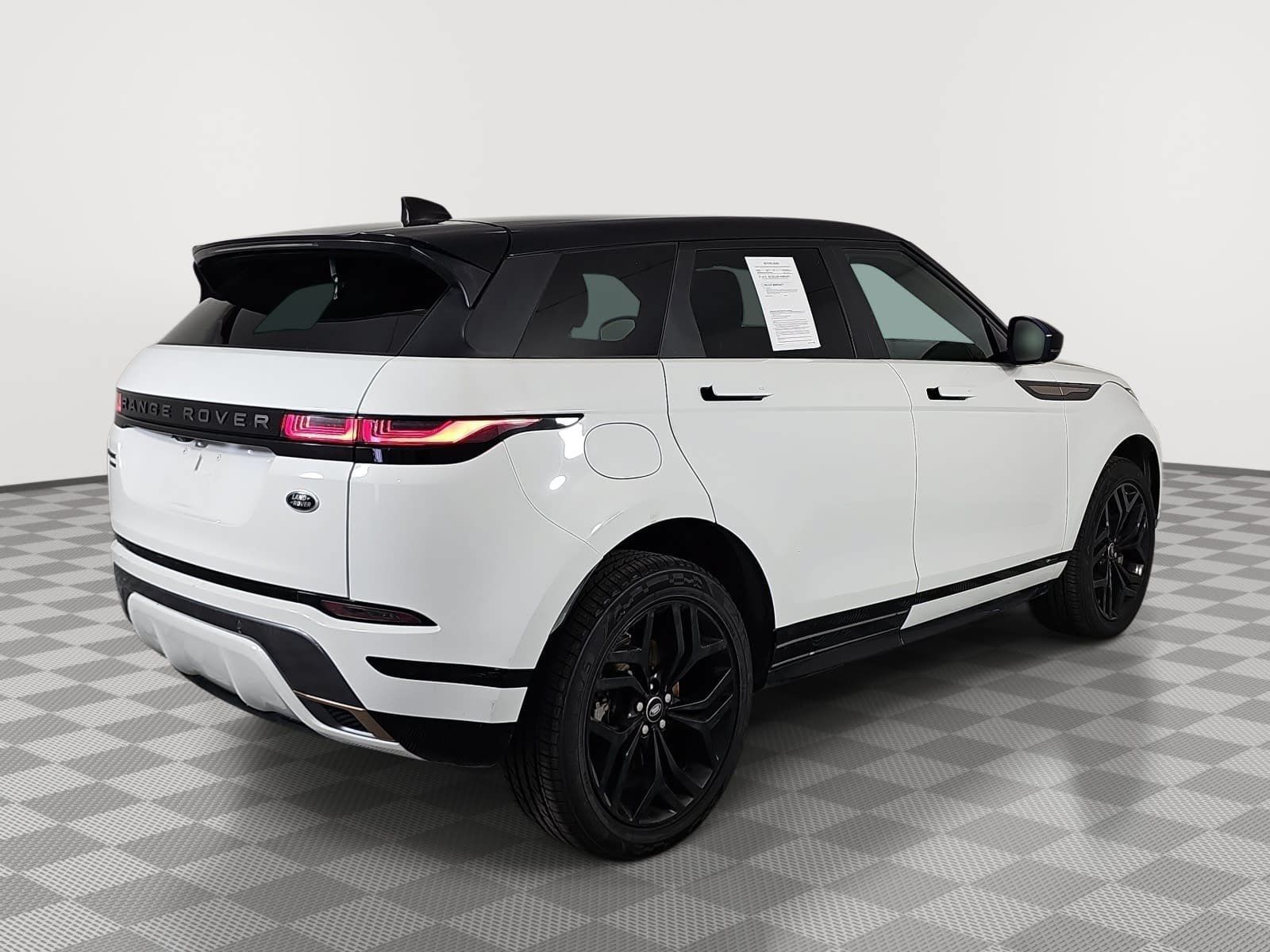 Used 2020 Land Rover Range Rover Evoque R-Dynamic S AWD/4WD image 8