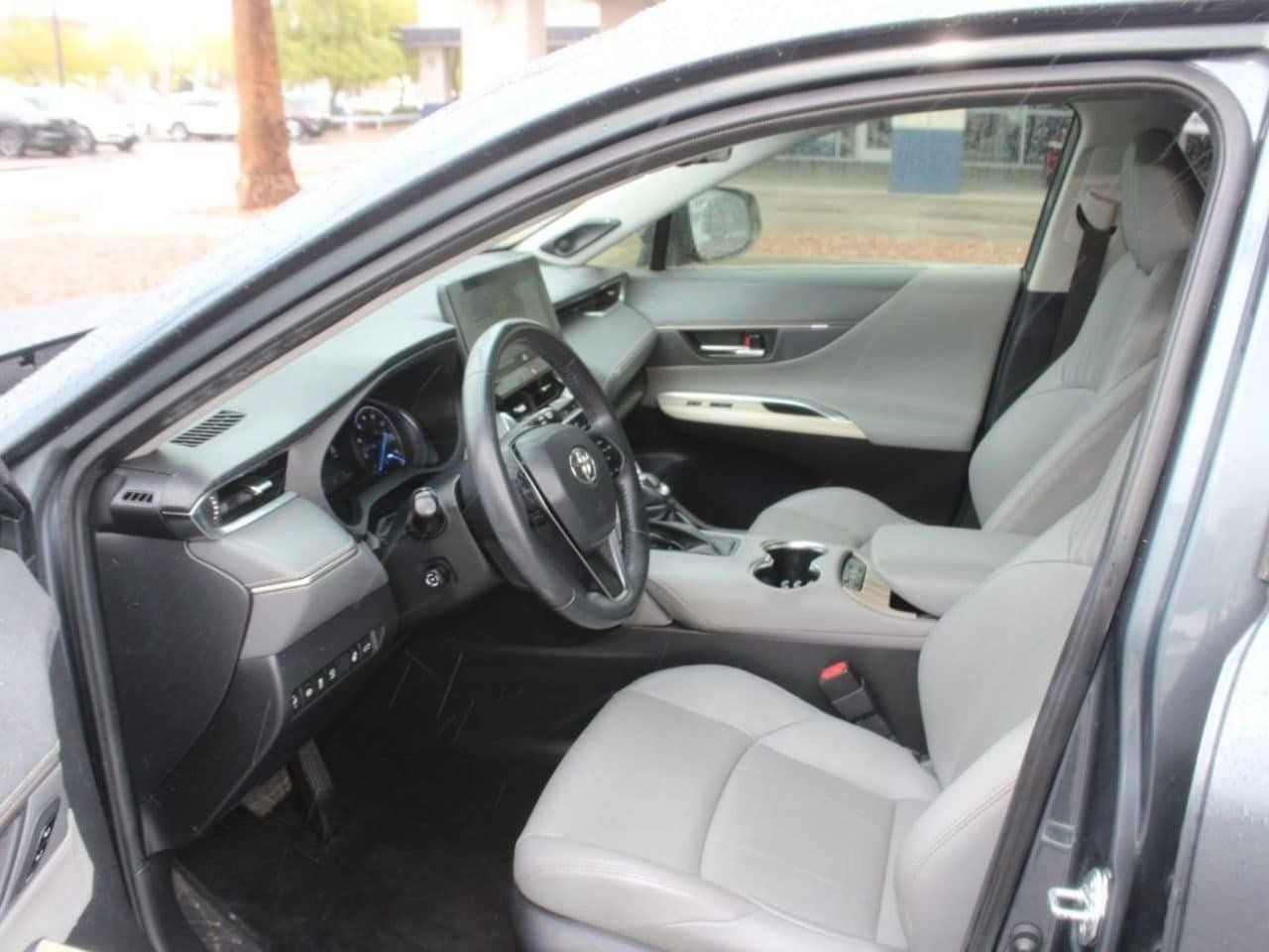 Used 2022 Toyota Venza Limited AWD/4WD image 10