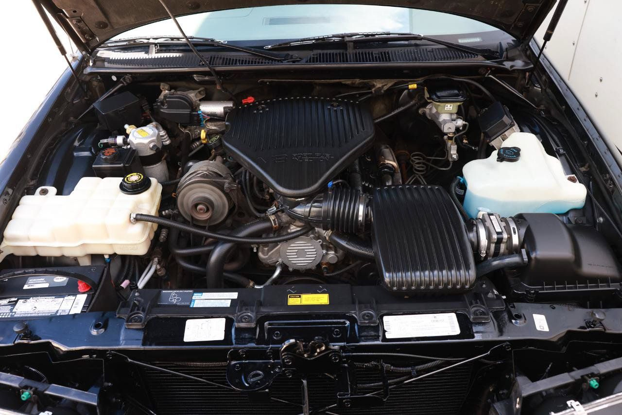 Used 1996 Chevrolet Caprice SS RWD image 20
