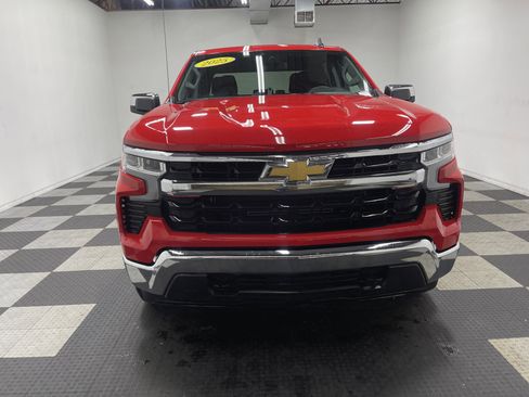 Used 2025 Chevrolet Silverado 1500 LT image 7