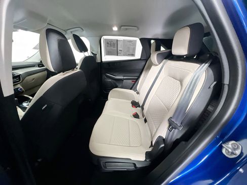 Used 2022 Ford Escape SE image 29