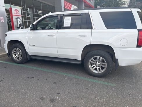 Used 2017 Chevrolet Tahoe LT image 16