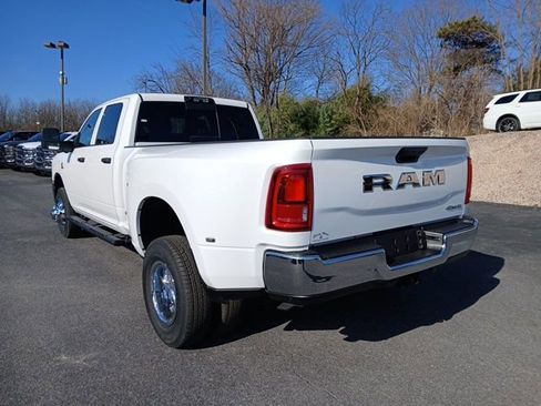 New 2026 RAM 3500 Tradesman AWD/4WD image 4