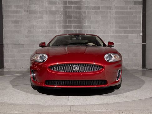 Used 2010 Jaguar XK Convertible RWD image 11