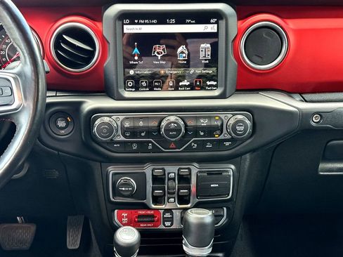 Used 2020 Jeep Gladiator Rubicon AWD/4WD image 30