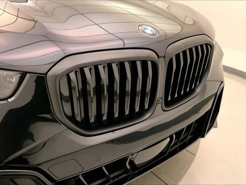 Used 2026 BMW X5 xDrive40i w/ M Sport Package AWD/4WD image 29