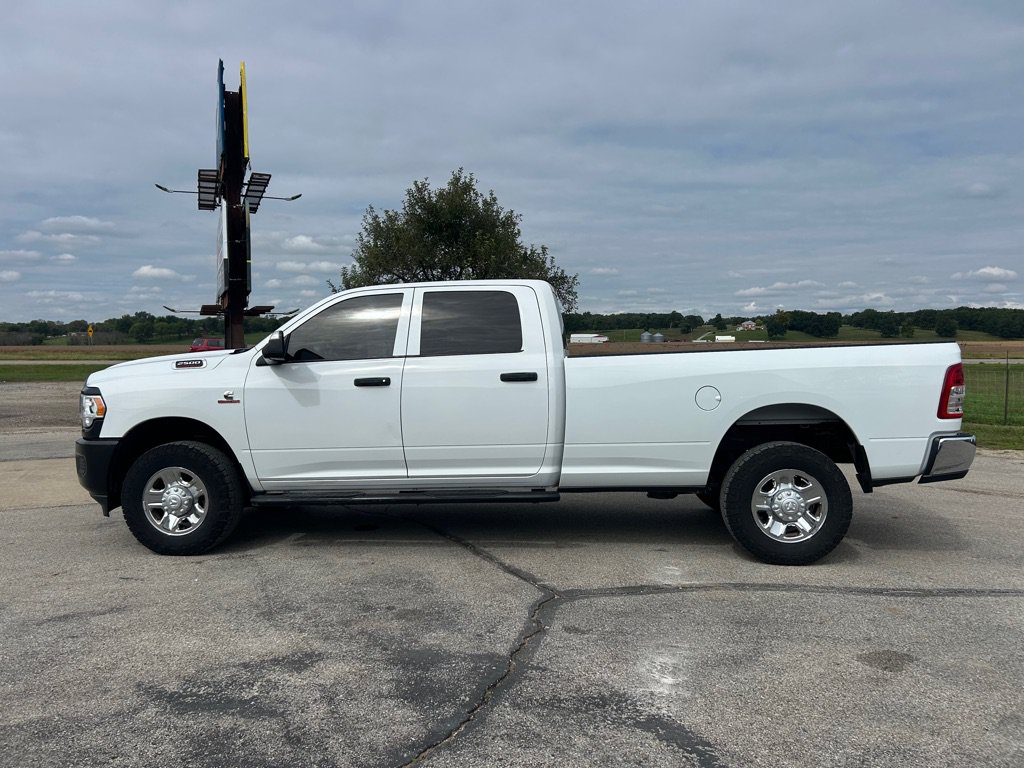 Used 2022 RAM 2500 Tradesman AWD/4WD image 8