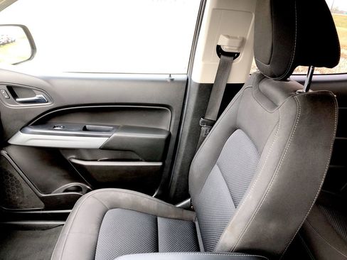 Used 2021 Chevrolet Colorado LT image 22