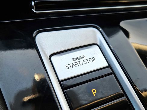 Certified 2024 Volkswagen Atlas SEL image 27