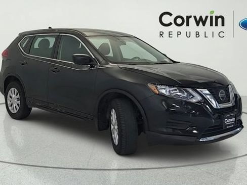 Used 2018 Nissan Rogue S AWD/4WD image 8