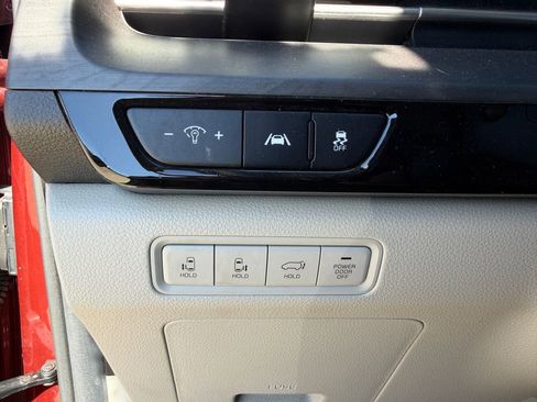 Used 2022 Kia Carnival SX FWD image 27