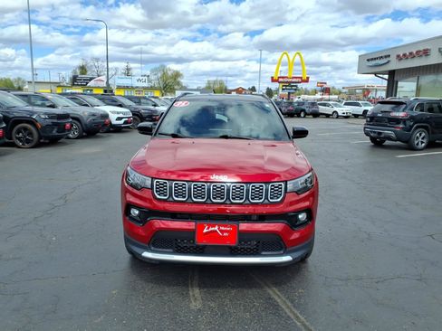 Used 2025 Jeep Compass Limited AWD/4WD image 9