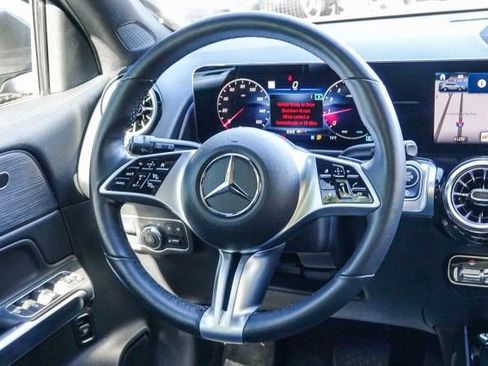 Used 2024 Mercedes-Benz GLB 250 GLB 250 image 15