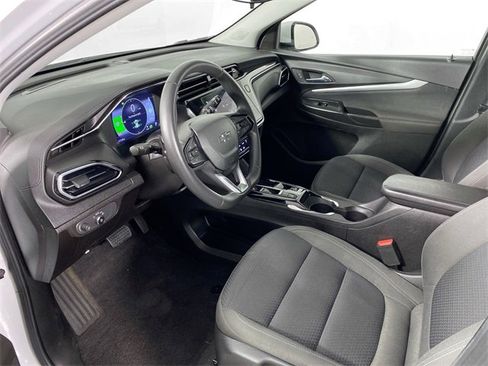 Used 2023 Chevrolet Bolt EUV LT w/ Driver Confidence Package image 17