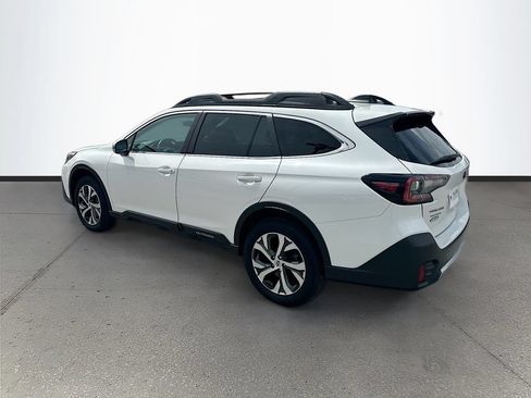 Used 2022 Subaru Outback Limited AWD/4WD image 5