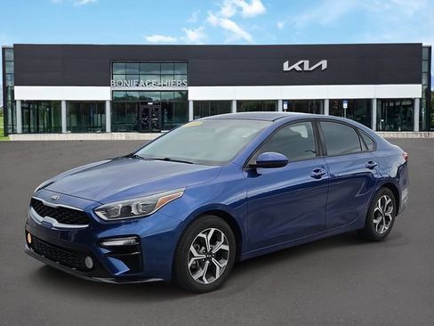 Used 2019 Kia Forte LXS FWD image 2