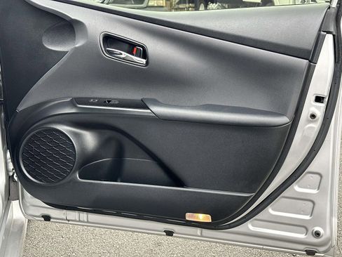 Used 2022 Toyota Prius LE image 26
