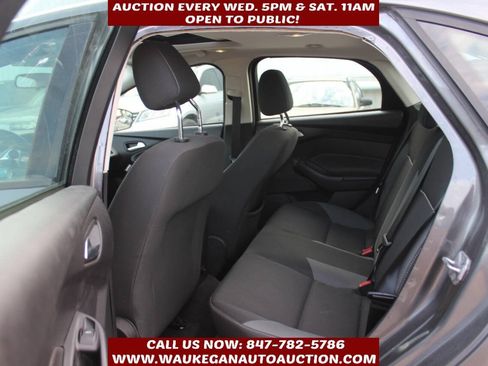 Used 2012 Ford Focus SE FWD image 7