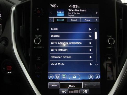 Used 2024 Subaru Crosstrek 2.0i Premium image 15