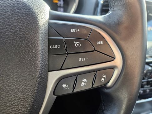 Used 2019 Jeep Grand Cherokee High Altitude image 16