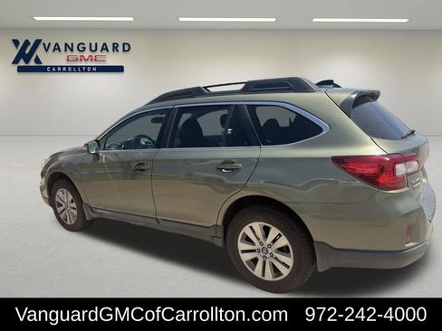 Used 2016 Subaru Outback 2.5i Premium AWD/4WD image 3