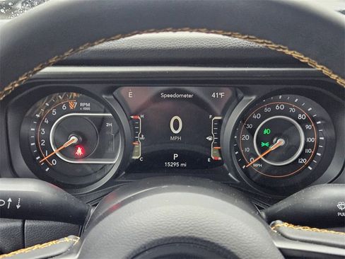 Certified 2024 Jeep Gladiator Sport image 23