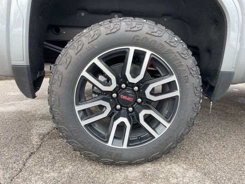 Used 2025 GMC Sierra 1500 AT4 w/ AT4 Premium Package image 57