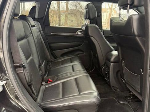 Used 2015 Jeep Grand Cherokee Limited w/ Luxury Group II image 21
