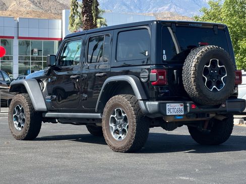 Used 2022 Jeep Wrangler Unlimited Rubicon 4xe image 5