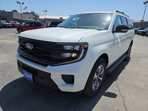 New 2027 Ford Expedition Max Active RWD image 4