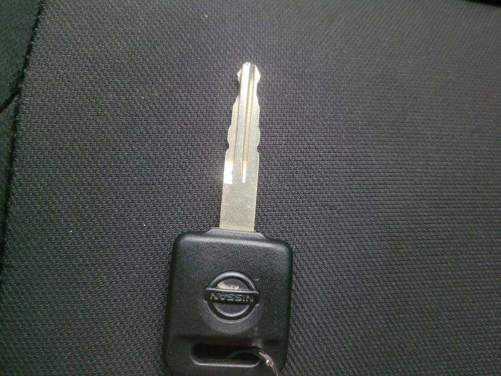 Used 2023 Nissan Versa S w/ Trunk Package FWD image 32