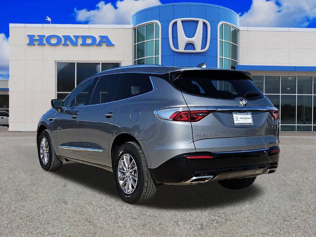 Used 2024 Buick Enclave Premium FWD image 5