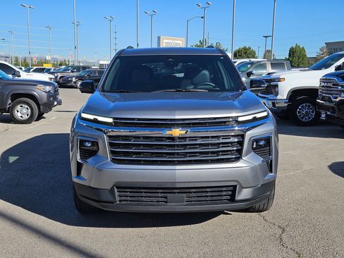 Used 2026 Chevrolet Traverse LT w/ Driver Confidence Package AWD/4WD image 9