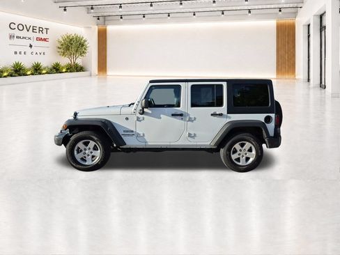 Used 2017 Jeep Wrangler Unlimited Sport w/ Quick Order Package 24S AWD/4WD image 8